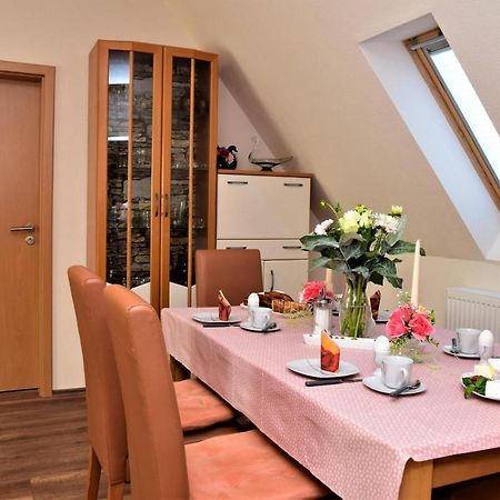 Ferienwohnung Anneliese Am Stadttor Hornbach Ngoại thất bức ảnh